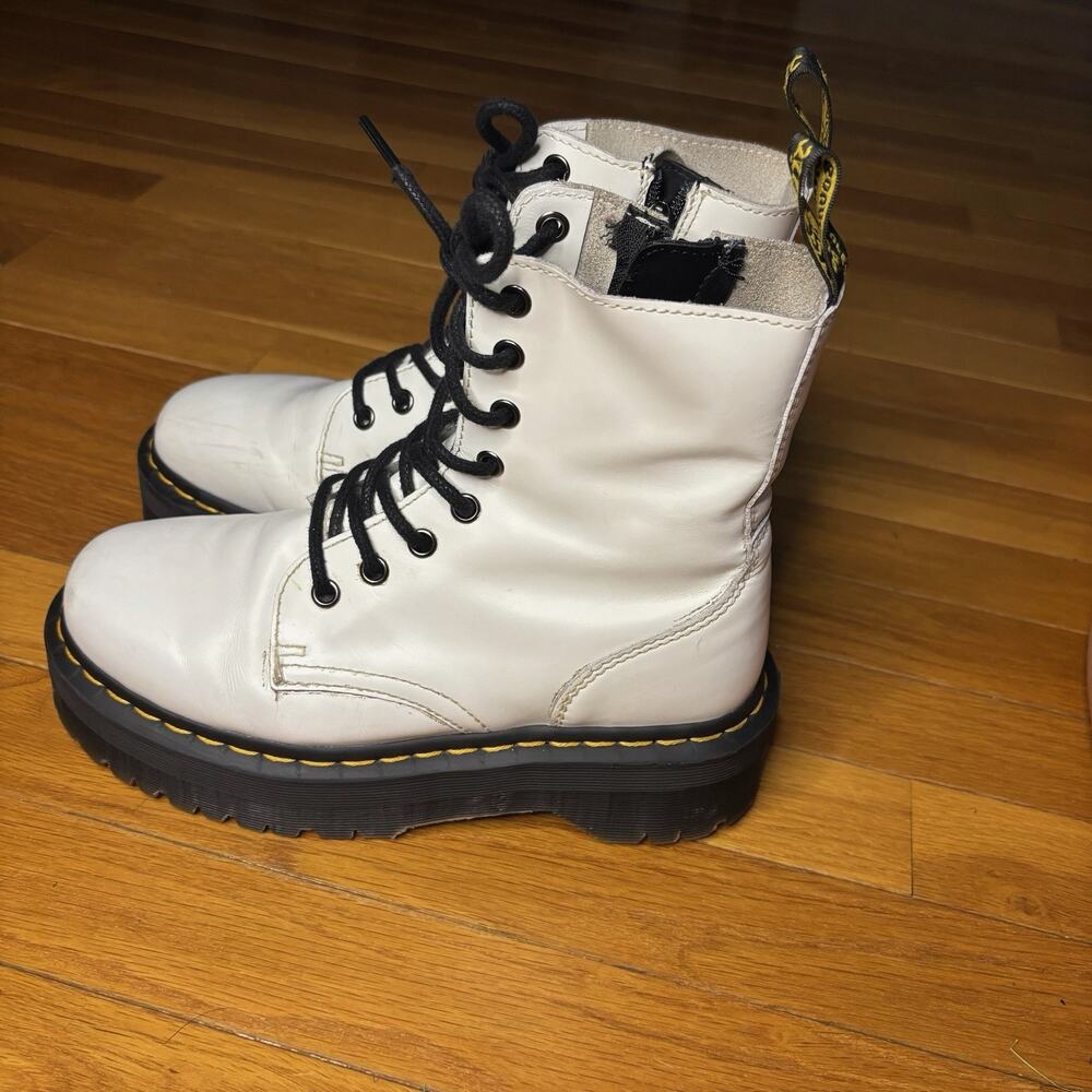 Dr. Martens White Jadon Leather Platform Boots Size 7